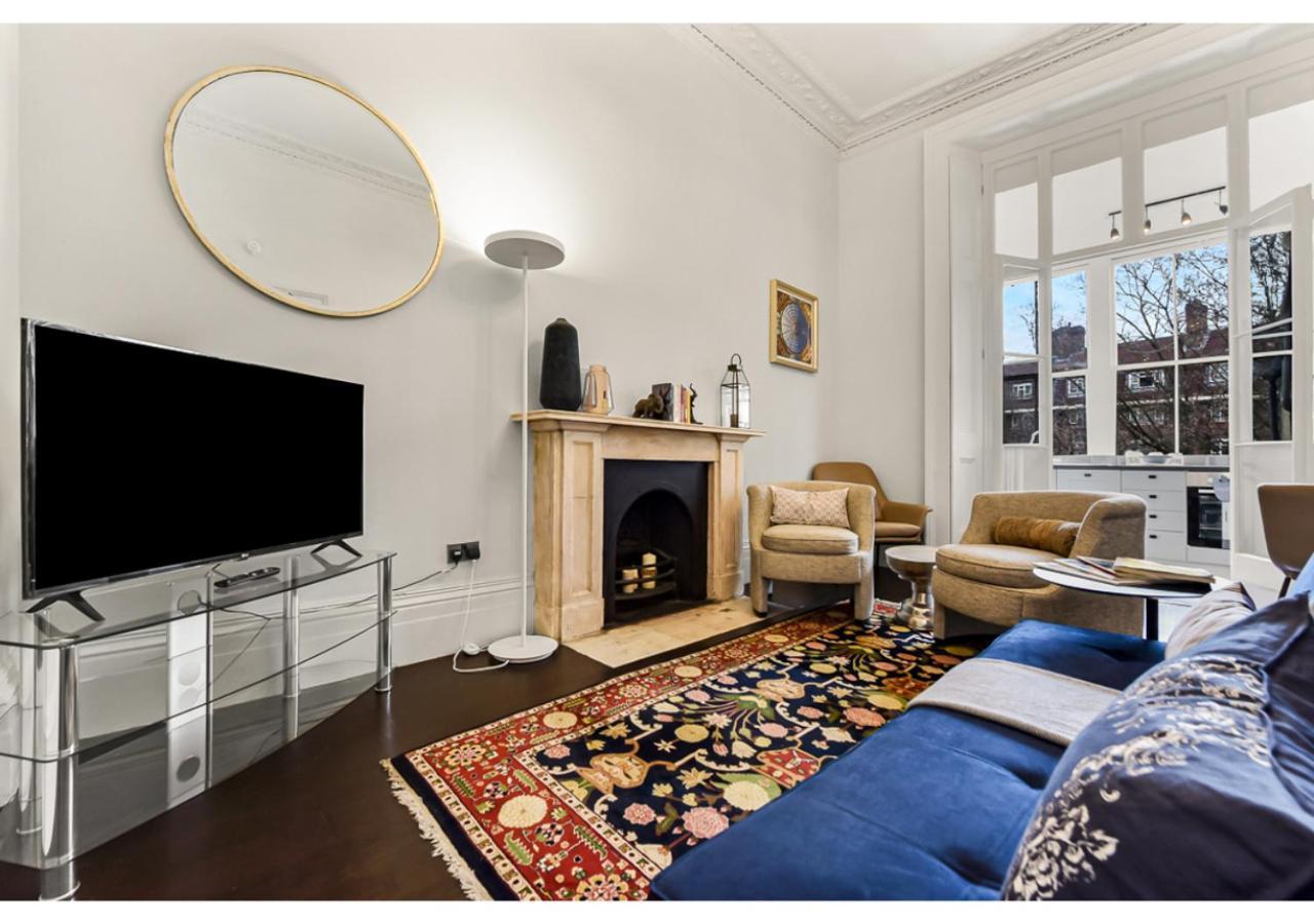 ロンドンUpscale Urban Haven: Luxury Flatアパートメント エクステリア 写真