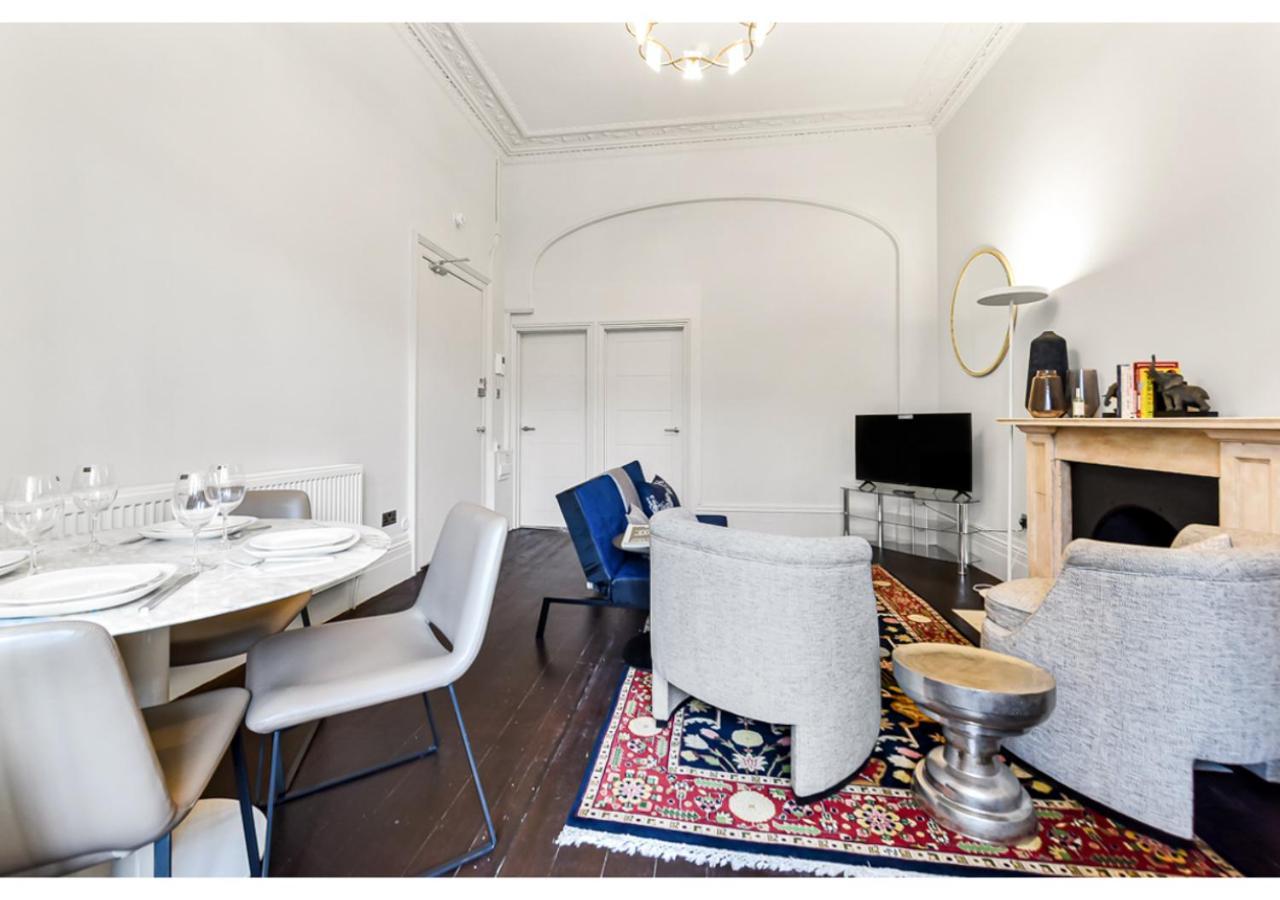 ロンドンUpscale Urban Haven: Luxury Flatアパートメント エクステリア 写真